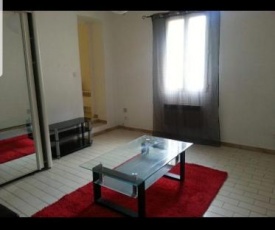 Spacious studio close to the historical center