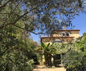 Ecrin de verdure avec accès piscine en plein Aix