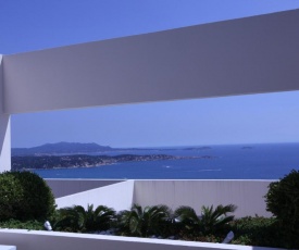 Design Apartment - Pool, Large Terrace and Panoramic Views of Mediterranean