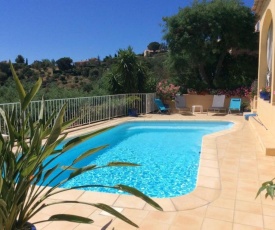 Villa de 3 chambres avec piscine privee et jardin clos a Bormes les Mimosas a 4 km de la plage