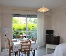 Appartement Cagnes-sur-Mer, 1 pièce, 4 personnes - FR-1-252A-56