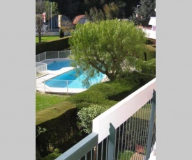 Residence Le Passiflore 4 pieces Terrasse piscine verdure parking