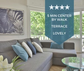 5-min walk to city center! Cozy flat only 6 min foot from the beaches