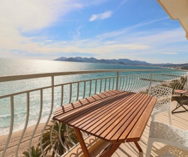 Amazing seafront Rooftop terrace in Cannes