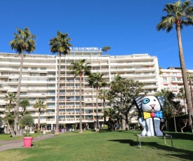 Beautiful studio at the Grand Hotel Residence with sunny balcony 138