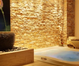 Best Western Premier Le Patio des Artistes Wellness Jacuzzi