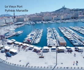 Le Pytheas Vieux Port Marseille