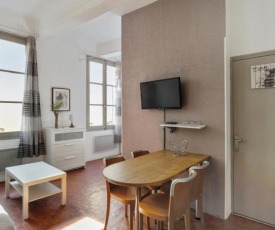 Nice and cosy flat in the heart of Aix-en-Provence old city - Welkeys