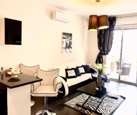 Cannes la Croisette, Baoli 4 beds, balcony,parking