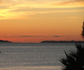 Cannes Terrace Beach Front & Sea view