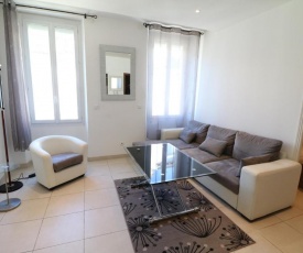 Carré d'Or 1 bedroom 2 mins from Croisette 5 from Palais 243