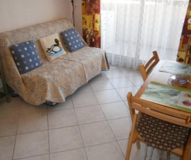 Comfortable flat with balcony Cannes city centre