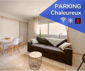 Cosy apartment + secured PARKING