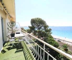 Fantastic sea view for this 2 bedroom up to 6 people 327