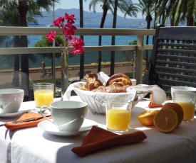 Front de mer, croisette,cannes,prés du Martinez