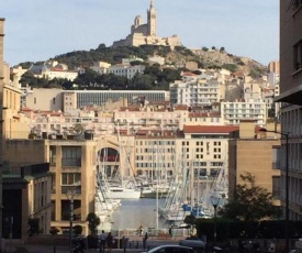 Typique T2 Terrasse situé Quartier Panier Vieux Port