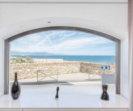 appartement 4 personnes vue mer remparts Antibes