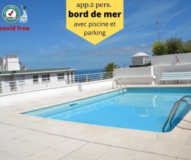 app Le Rocazur avec piscine et parking en bord de mer à 500M du centre ville