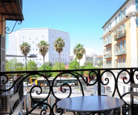 ApartHotel Riviera - Old town Promenade des anglais - Charme Absolu Appartement 3 pièces - Emplacement rare - 2 minutes Place Garibaldi - Balcon Thêatre 1