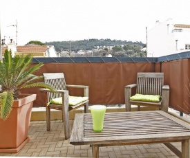 Appartement 6 personnes avec terrasse Le Port Nice