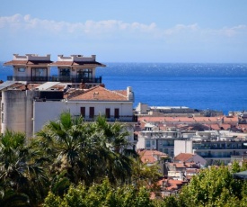 Appartement terrasse vue mer / nice