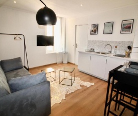 Lovely Renovated Studio Golden Square Pedestrian