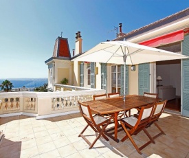 Magnifique appartement d'époque avec Vue Mer 4 personnes avec terrasse Le Port Nice