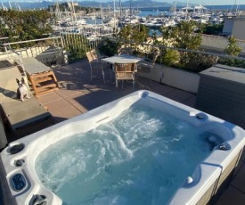 Penthouse vue mer et jacuzzi privé