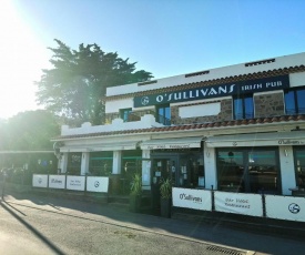 O'Sullivans Bar and Hotel