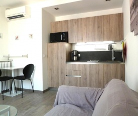 New 1 bedroom apt place Garibaldi