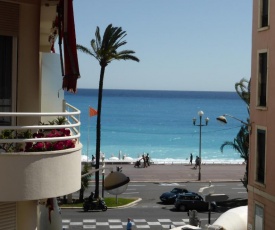 Nice Centre - Apartment with balcony and stunning sea view!