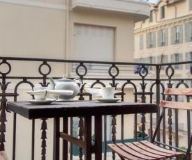 Rossini 2 - a spacious one bedroom apartment in central Nice