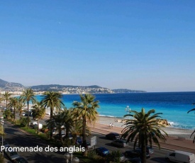 Sea view - NICE - Promenade des anglais - 100m2 - 3 bedrooms - 6 persons - Standing