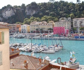 Superbe appartement Vue Mer 4 personnes au Port de Nice