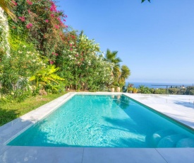 Wonderful and quiet villa with large garden and pool in Nice - Welkeys