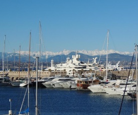 studio vieil antibes plage