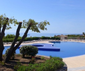 Appartement de 2 chambres avec vue sur la mer piscine partagee et jardin clos a Roquebrunes sur Argens a 3 km de la plage