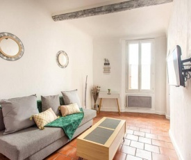 Vieil Antibes Appartement de charme 2/4pers