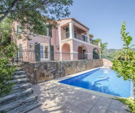 Luxurious Villa in Saint-RaphaÃ«l with Pool