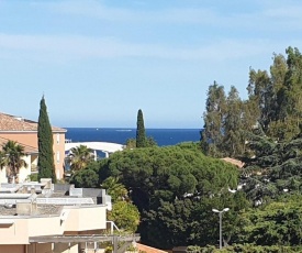 Appartement Sainte-Maxime, 1 pièce, 2 personnes - FR-1-226-420