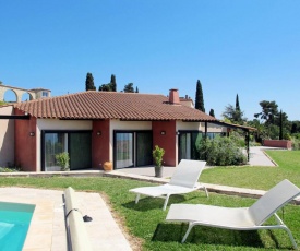 Holiday Home Baie de Bandol - SAY110