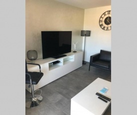 T2 33m² en residence privée avec piscine Sanary