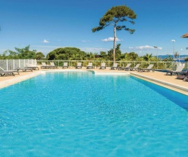 Beautiful apartment in Six-Fours-les-Plages with 1 Bedrooms, WiFi and Outdoor swimming pool