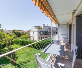 Bright 3 Apartment Near The Sea With Balcony