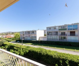 BRIGHT apt with BALCONY near the BEACH