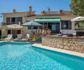 VILLA with SWIMMING POOL view of the Brusc harbour