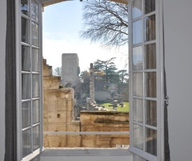 Holiday in Arles -Appartement du Théâtre Antique