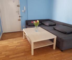 Chambre privée pour 2 personnes dans un appartement de 3 chambres