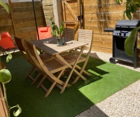 Petite Maison en ville avec jardin proche des plages