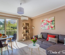 Warmly 2 bedroom with AC, balcony and parking - Dodo et Tartine